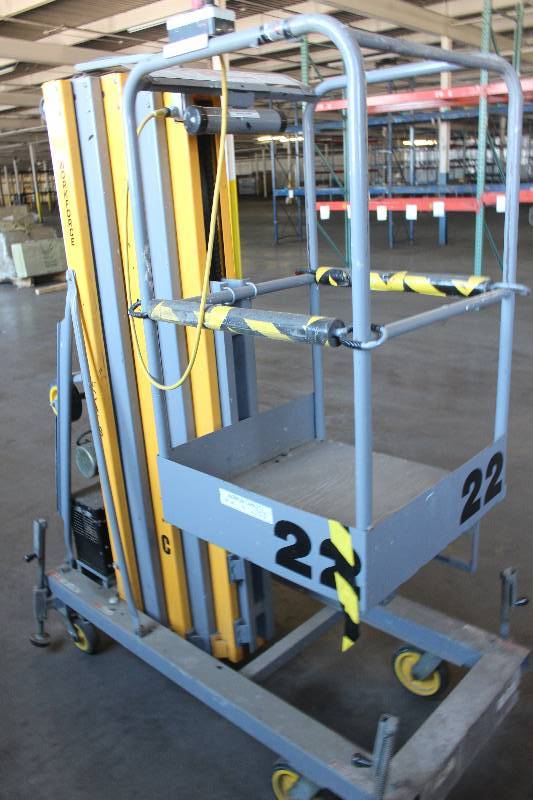 lot 7 image: Workforce 4-Wheel Lift