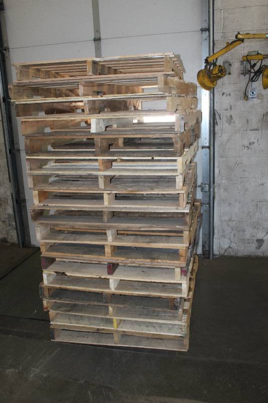 lot 205 image: Lot of (2) Stack of Wood Pallets