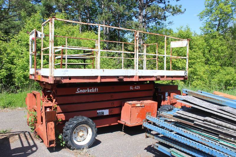 Snorkelift Scissor Lift