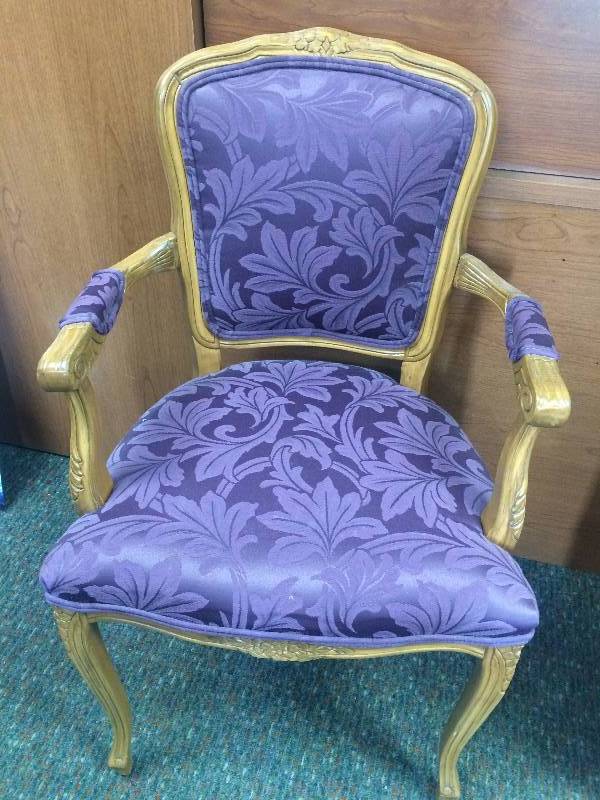lot 8 image: Antique Side Chair
