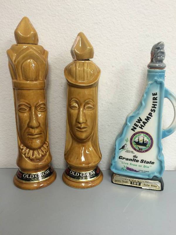 lot 18 image: Collectible Liquor Decanters