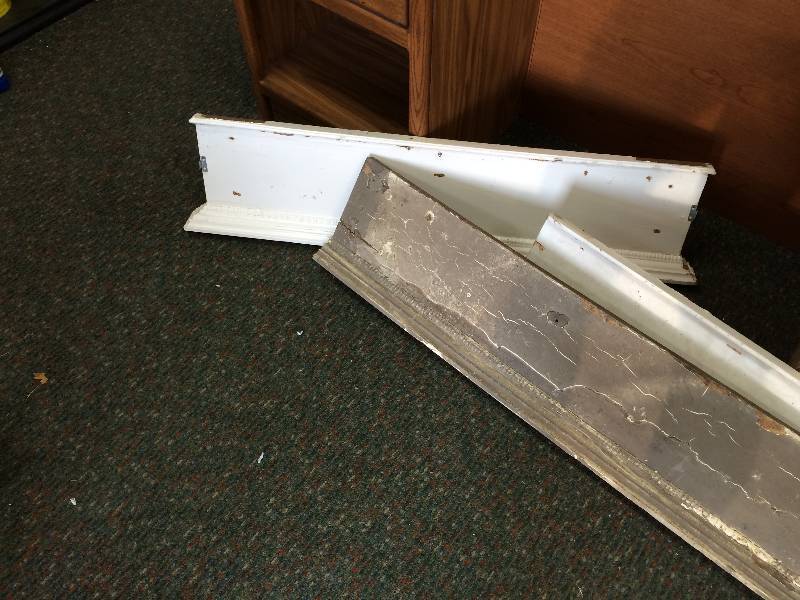 lot 45 image: Crown Molding