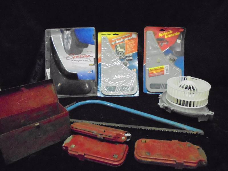 Lot - Misc, Splash Guards Blower Fan, Emergency Signals, etc