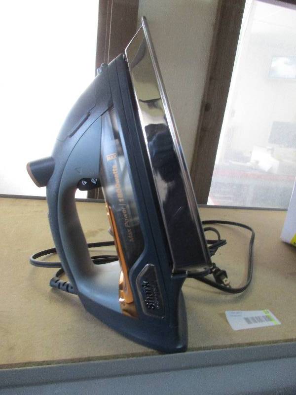 Shark Iron