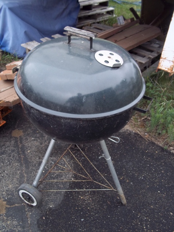 lot 45 image: Weber Charcoal Grill