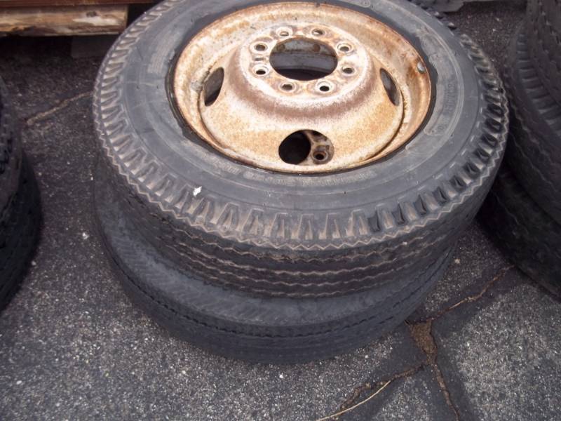 lot 52 image: Pair of RV Tires with rims