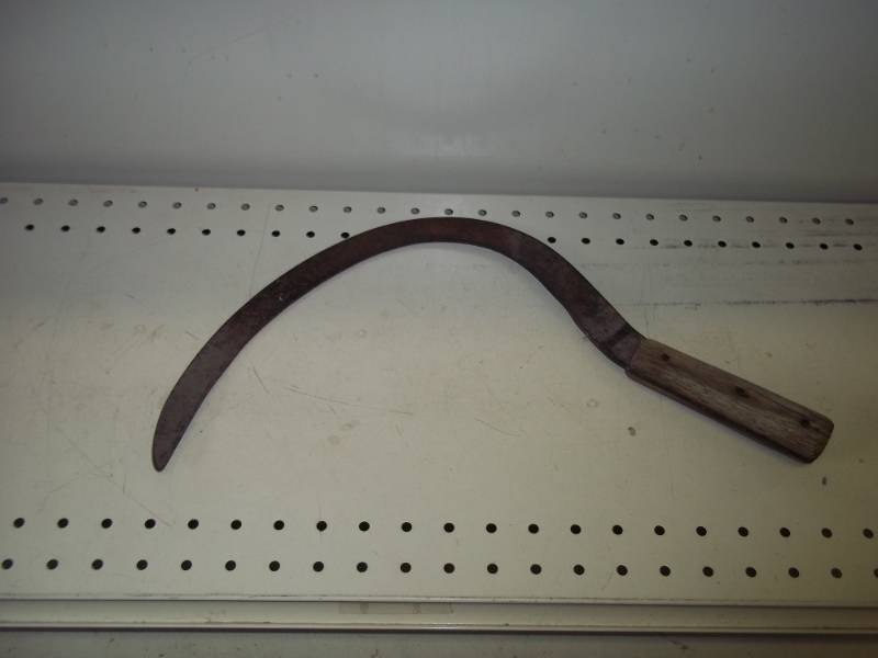 lot 58 image: Vintage Scythe