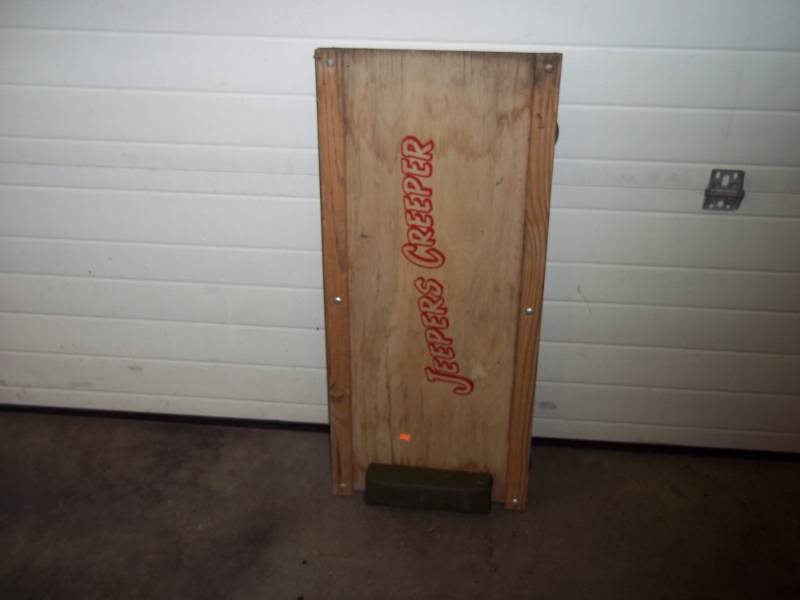 lot 77 image: Floor Creeper