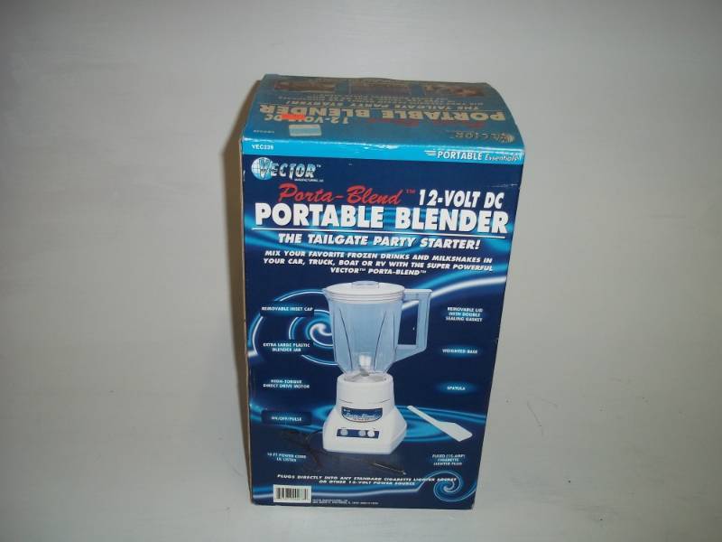 lot 90 image: 12v Blender