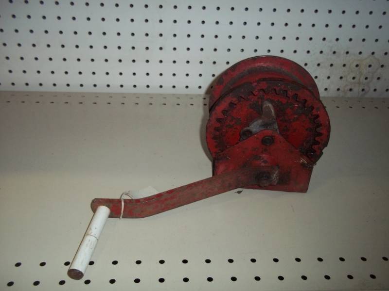 lot 106 image: Winch