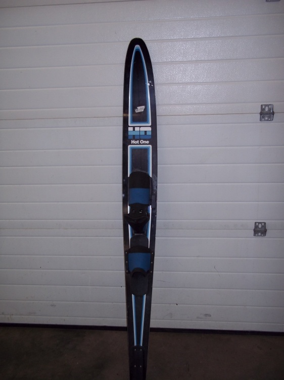 lot 108 image: Water Ski