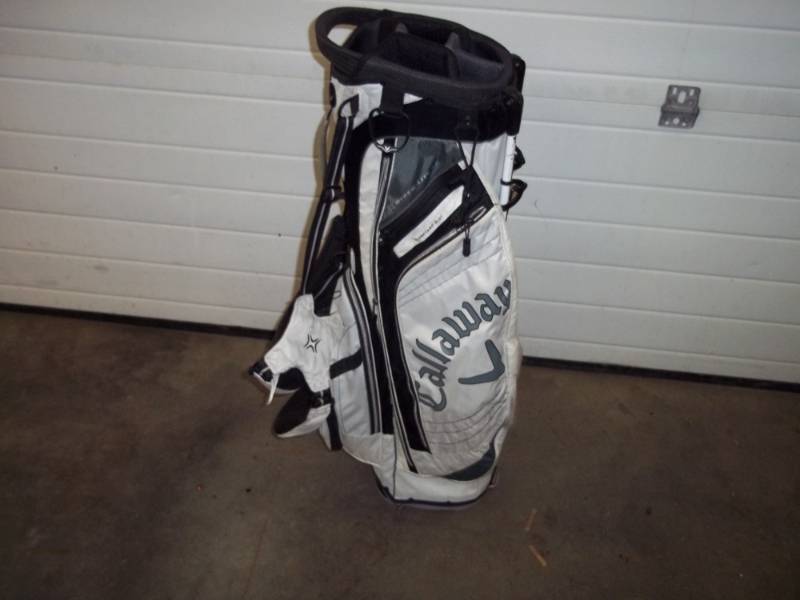 lot 115 image: Golf Bag