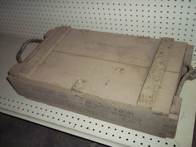lot 143 image: Mortar Box