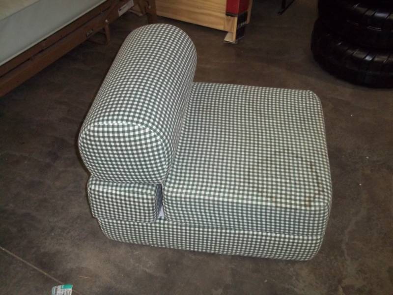 lot 161 image: Folding Chair Bed