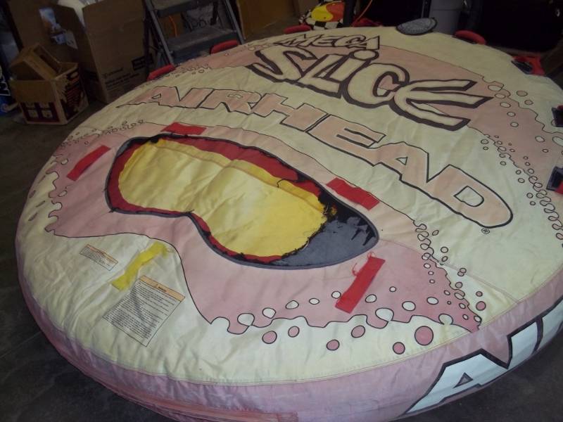 lot 204 image: Airhead Mega Slice inflatable