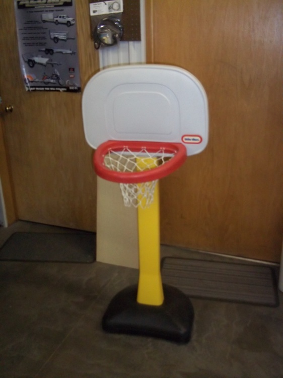 lot 206 image: Basket ball hoop with stand