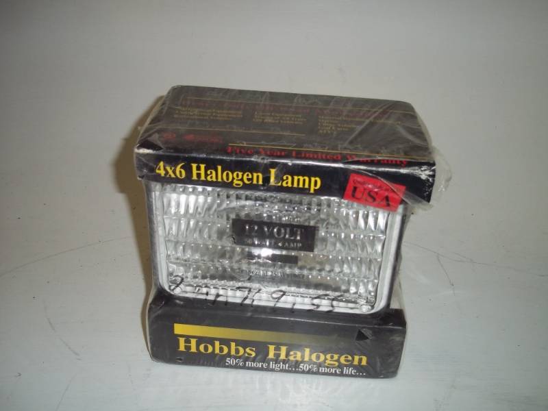 lot 219 image: 4 x 6 Halogen Lamp