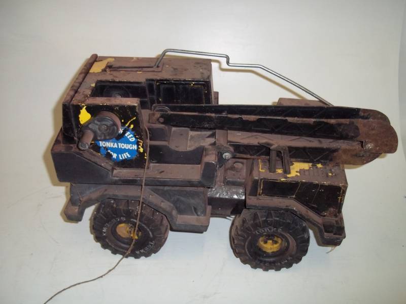 lot 251 image: Tonka Crane