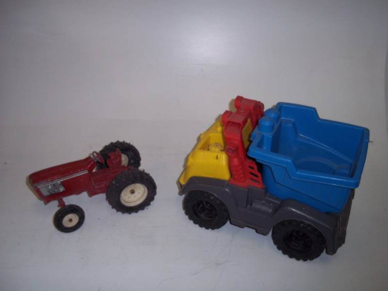 lot 271 image: Toy Tractor and dump truck