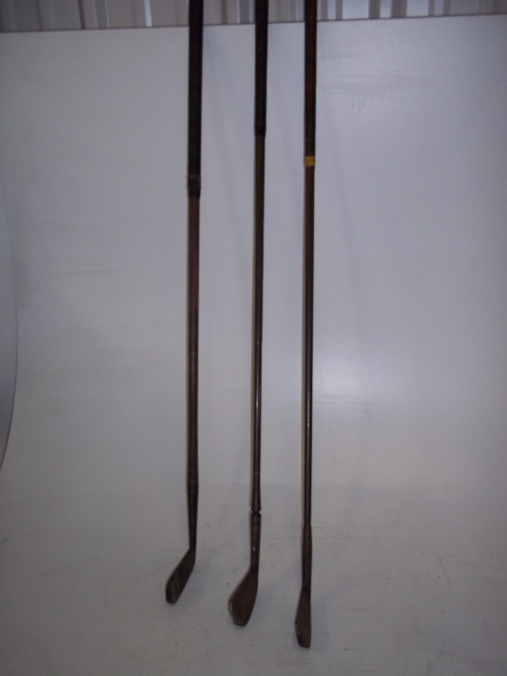 lot 291 image: 3 Golf Clubs