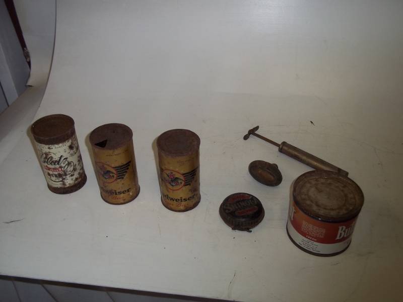 lot 308 image: Vintage Beer Cans and Tins