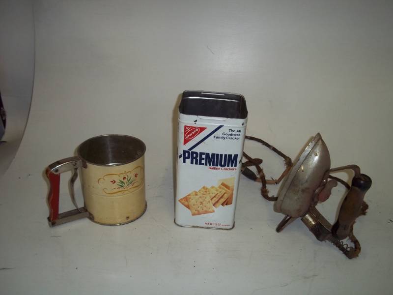 lot 312 image: Vintage Flour sifter, Iron and Tin