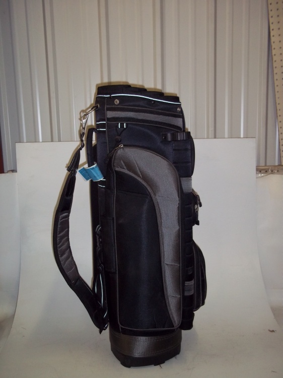 lot 325 image: Golf Bag