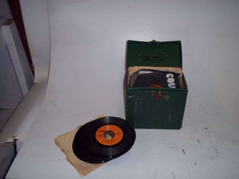 lot 330 image: 45 Records with case