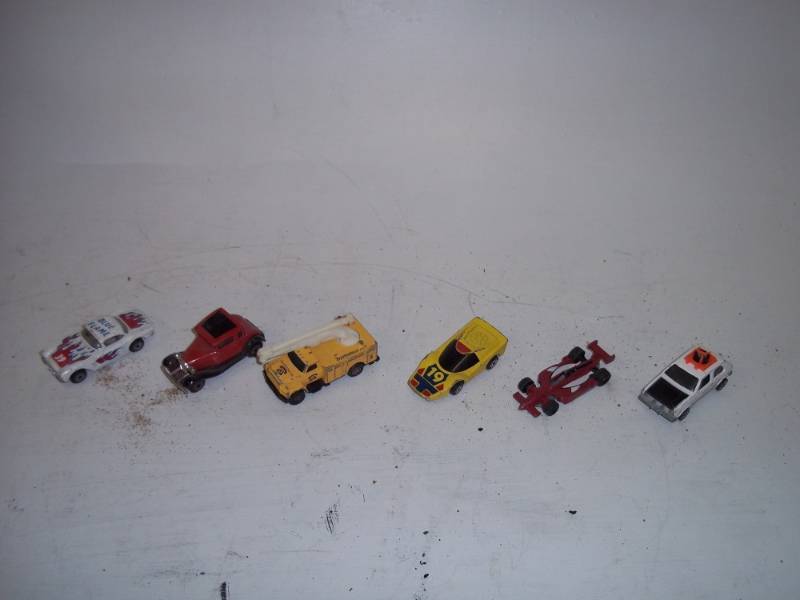 lot 334 image: 6 Toy Cars