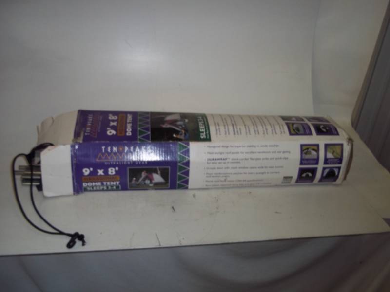 lot 348 image: 9 x 8 Tent