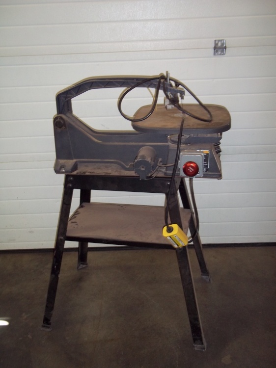 lot 3 image: Craftsman 20 Scroll Saw with stand