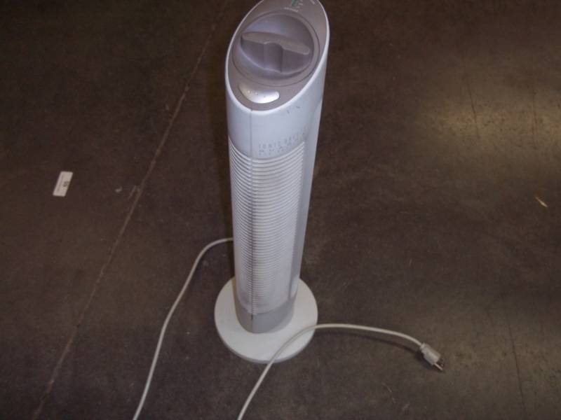 lot 357 image: Ionic Breese Air Cleaner