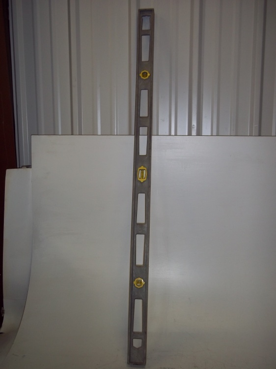 lot 360 image: 4 Fiberglass level