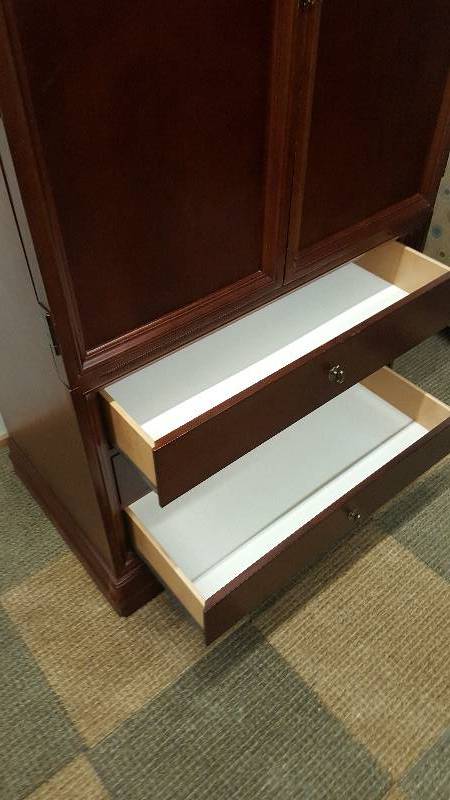 lot 5 image: 3 drawer Armoire.  By Thomasville.