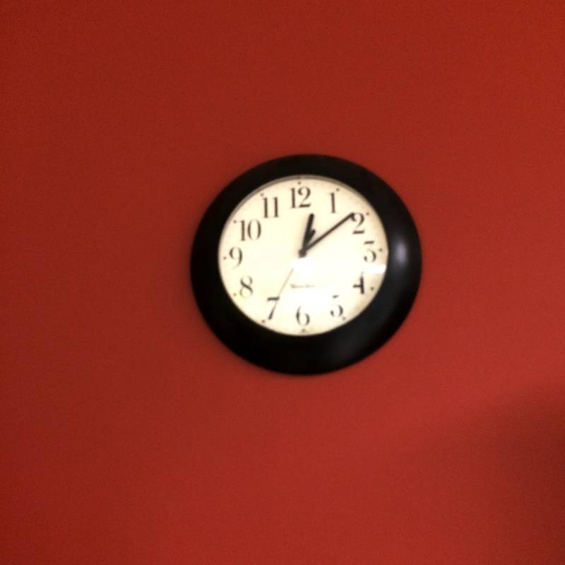lot 11 image: Nice Wall Clock