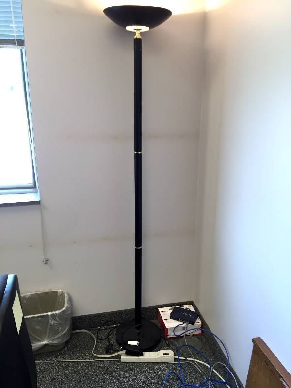 lot 36 image: Tall Floor Lamp Black - Excellent Condition