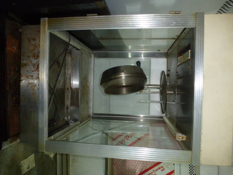 lot 14 image: Cretors Popcorn Machine