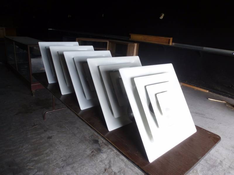 lot 22 image: Ceiling Vents