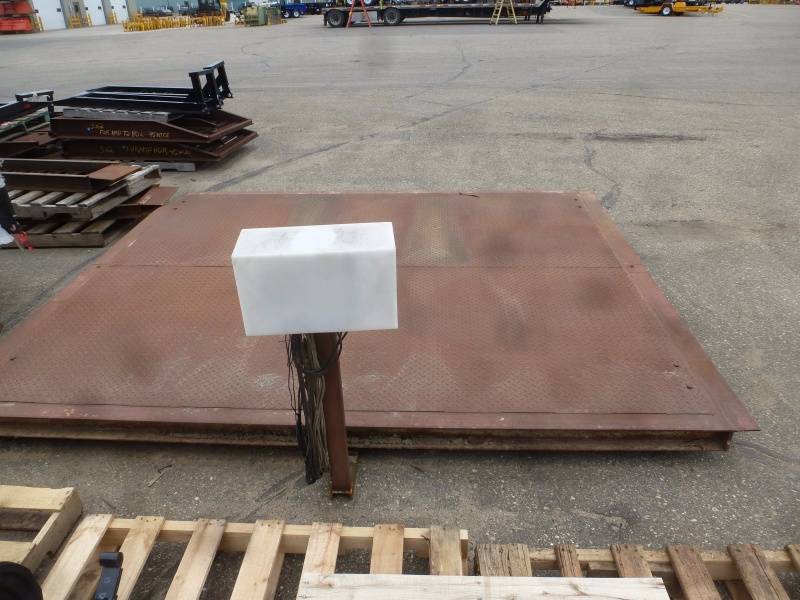 lot 55 image: Artsway Scale