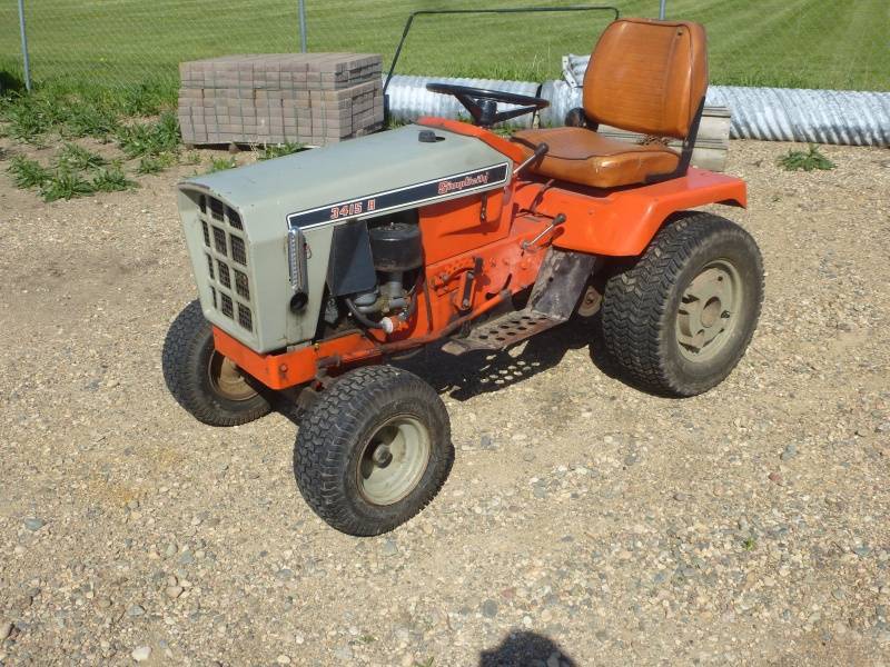 lot 75 image: Simplicity Lawn Tractor 3415 E