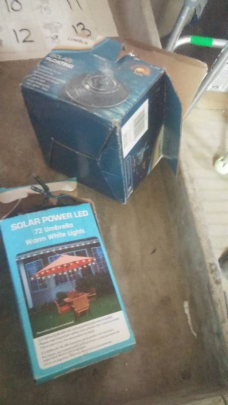 Misc box of solar lights