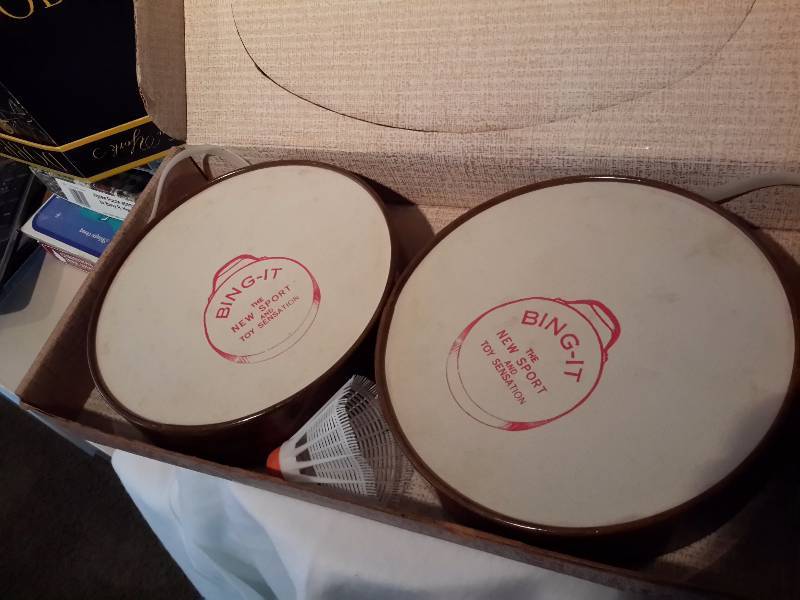 lot 50 image: BING IT.. Vintage Game