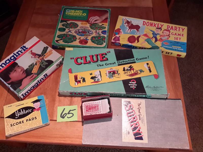 lot 65 image: Vintage Games as pictured