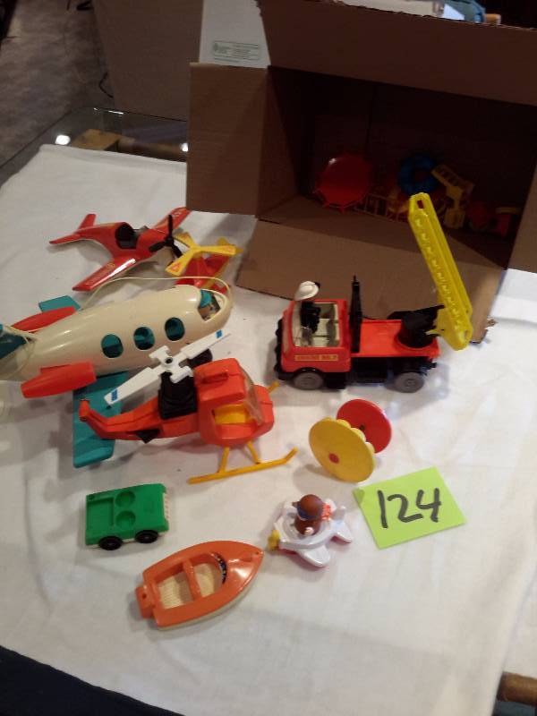 lot 124 image: Fisher Price Toys