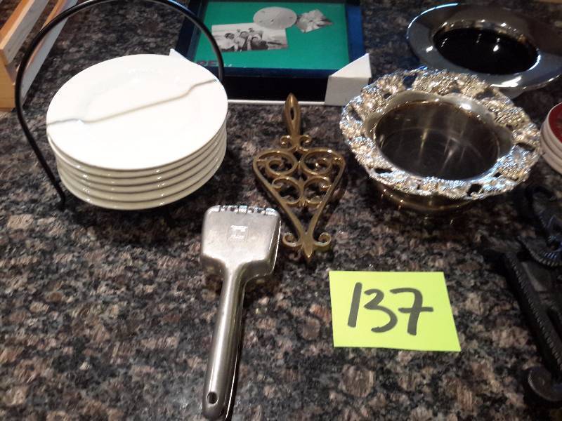 lot 137 image: Misc. items as pictured.. See closeups
