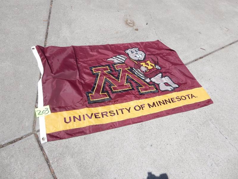lot 203 image: University of Minnesota Flag