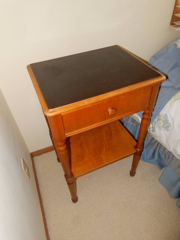 lot 9A image: Nice Maple Night Stand table with drawer and shelf