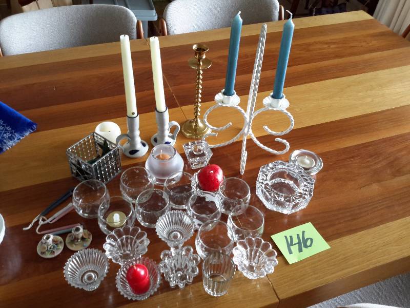 lot 146 image: Misc. Candle holders, Votive Candle holders