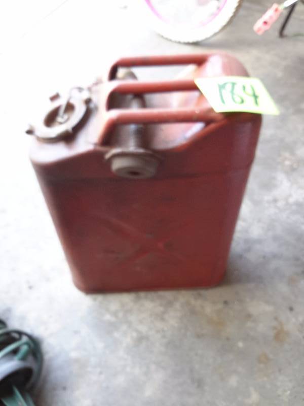 lot 184 image: Vintage Gas Can with spout