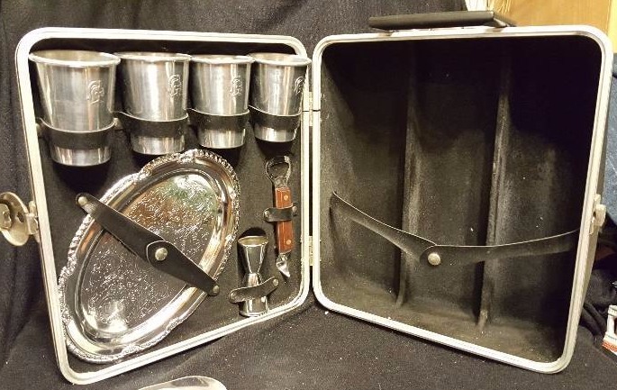 Portable bar, vintage